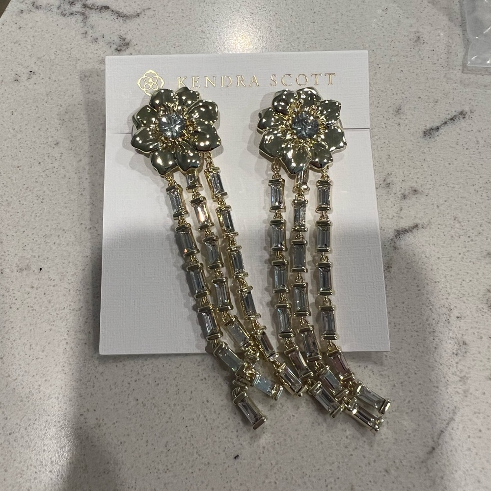 Kendra Scott Emily Travis collection